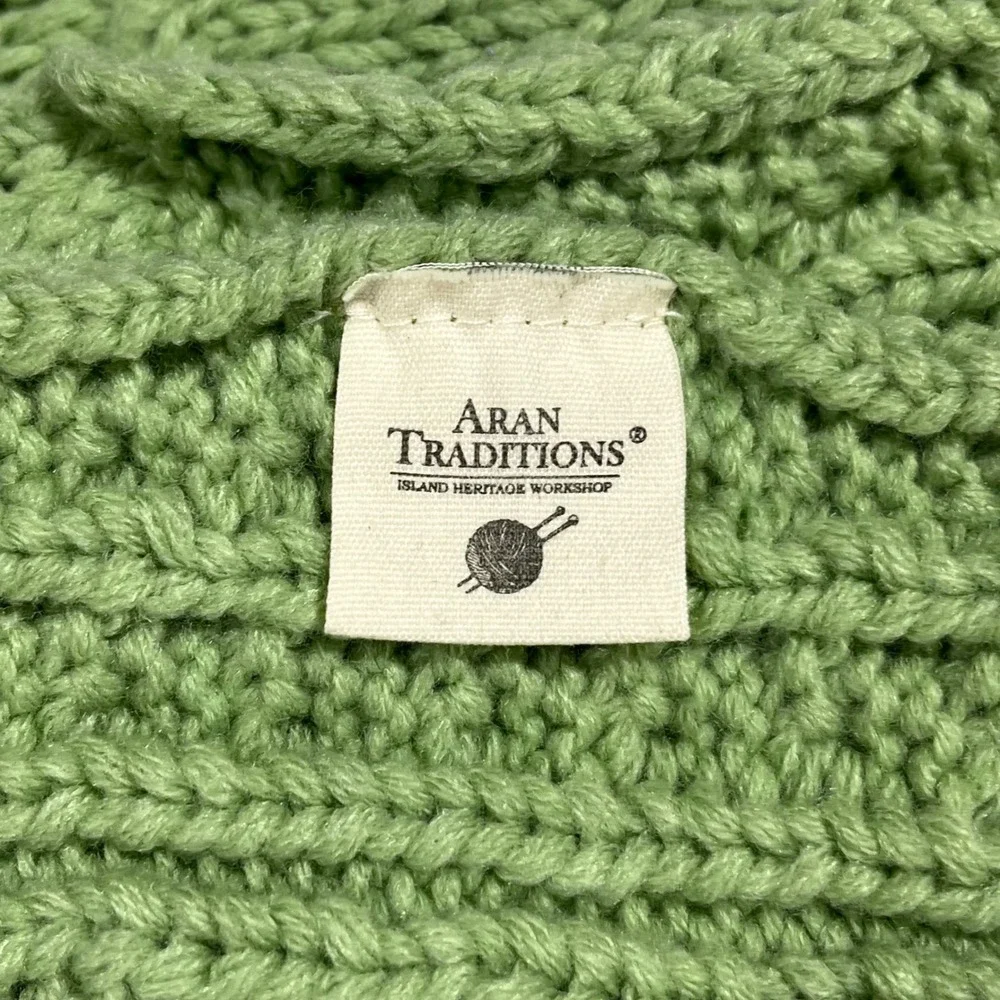 Aran Traditions Preppy Green Cable Knit Scarf Button Winter Wrap Fisherman